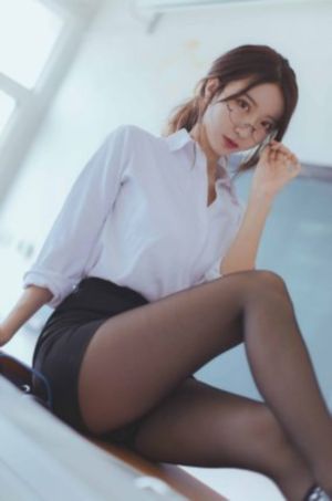 国产精品久久久久精品a级护士_1080HD在线观看